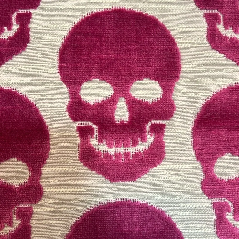 Soho Studio Goth Glam Belgium Woven Magenta Pink Velvet Skull Table Runner NWT